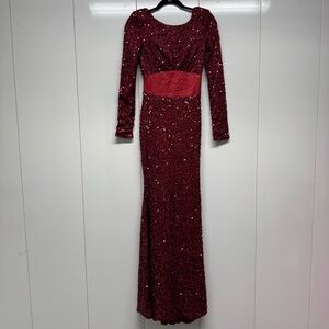 ♥️NEW! STUNNING SEQUIN TRAIN EVENING GOWN
